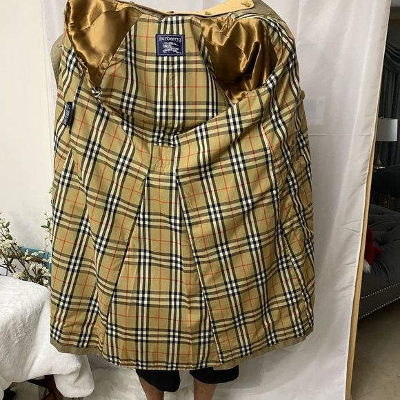 Burberrys London Vintage Camel Tan Trench
Coat Tan Wool Liner - Picture 8 of 15